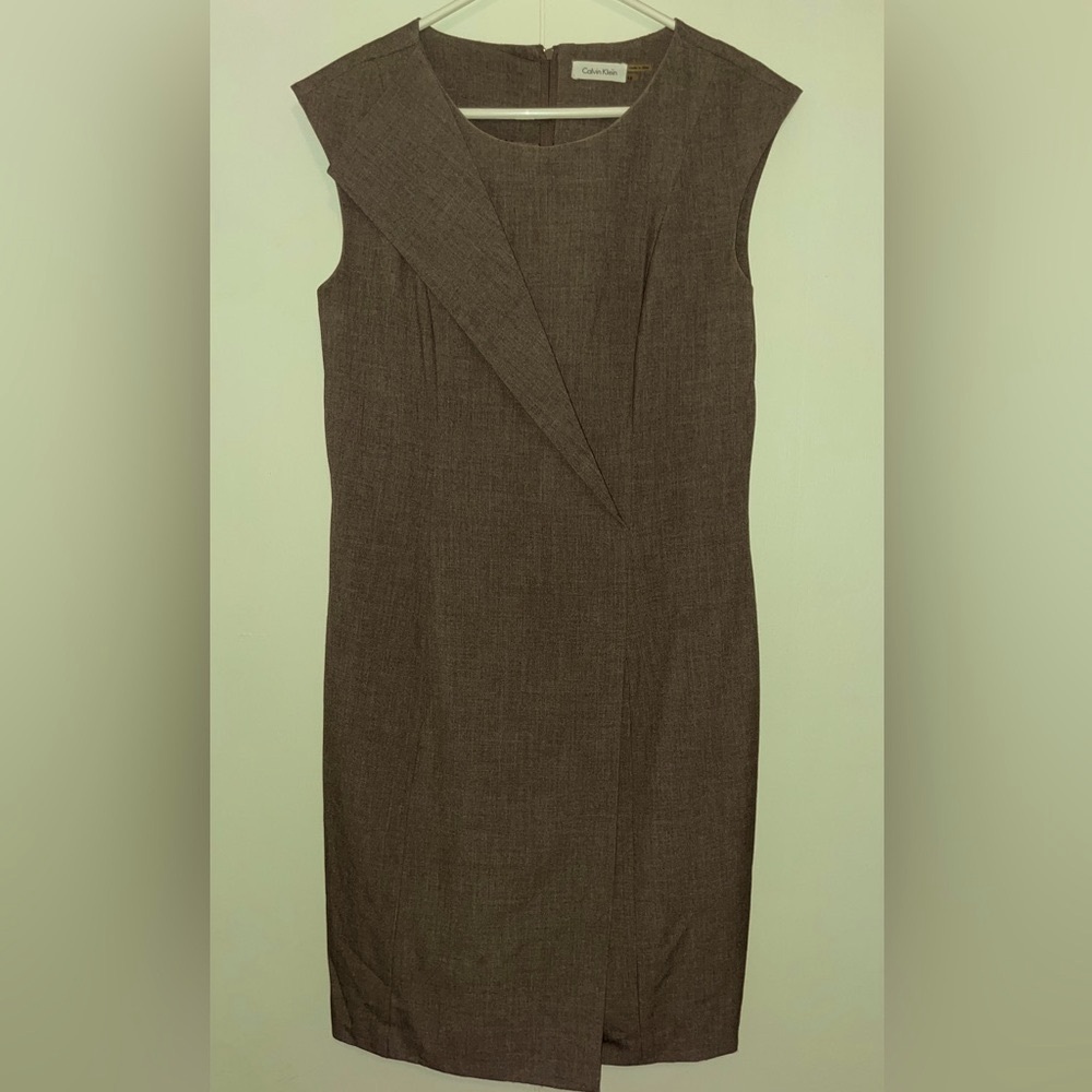 068-Calvin Klein Gray Hue Midi Dress. Size 12